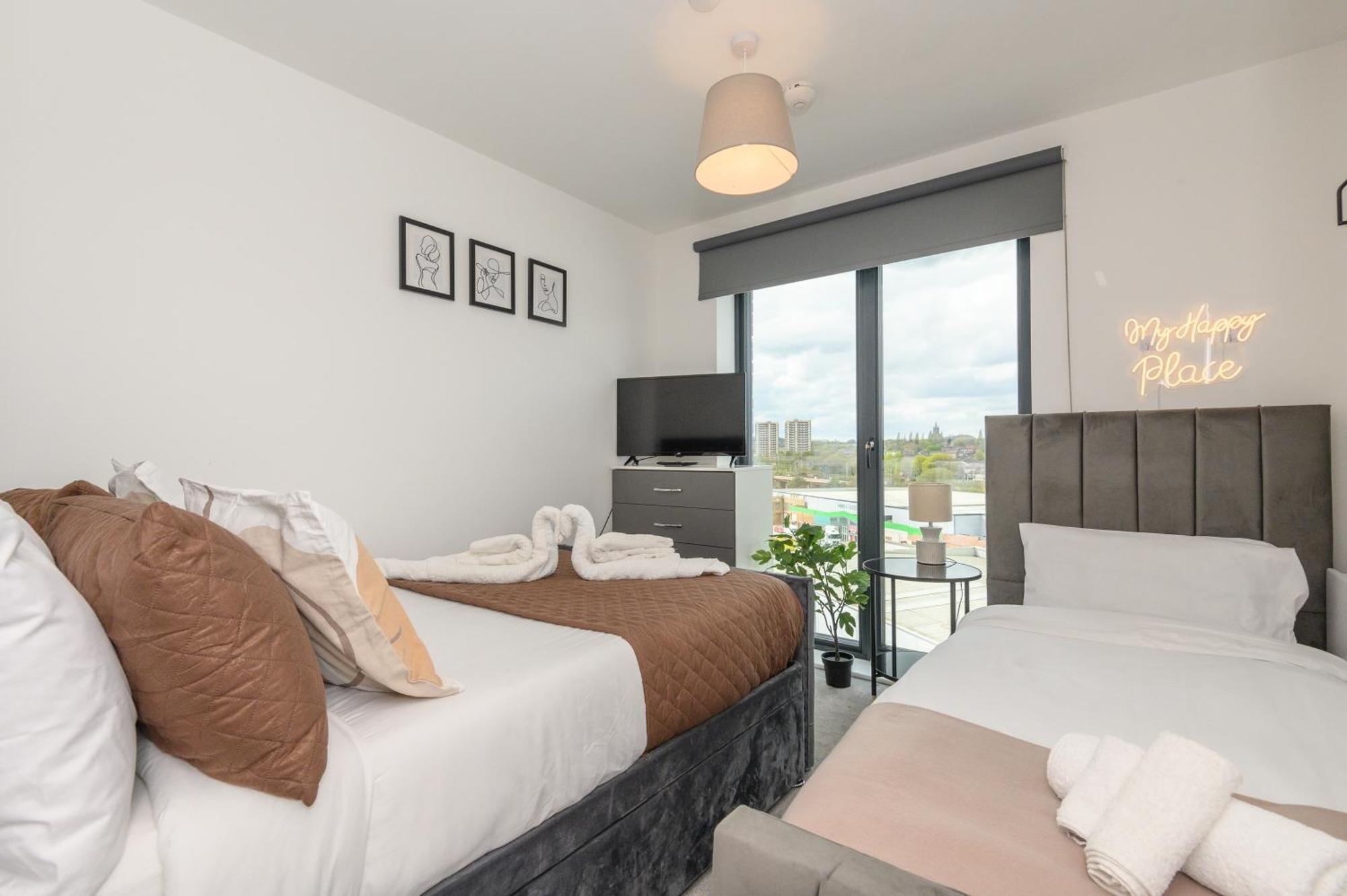 Springwell Suite - City Centre - Balcony & Pool Table - 3 Bed Лідс Екстер'єр фото
